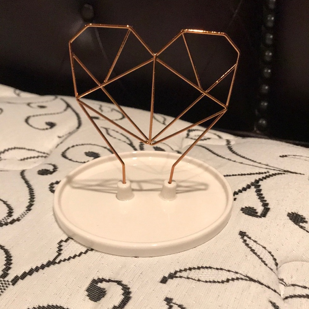 Voxer Wire Heart Ceramic Jewelry Holder